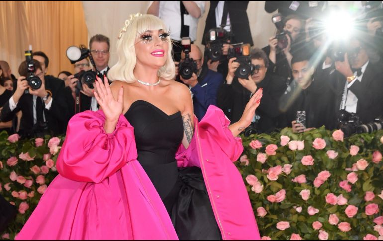Lady Gaga llegó al MET Gala con un vestido de Brandon Maxwell. AFP / A. Weiss