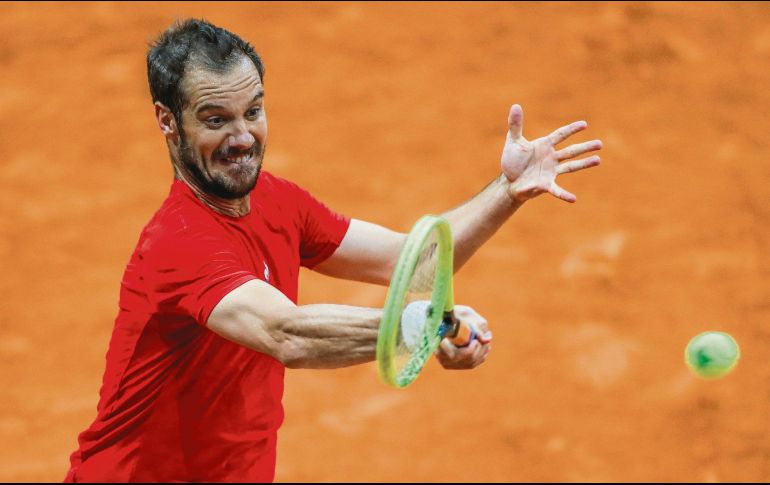 Gasquet jugó su primer partido del año y ahora espera batir a Federer por tercera ocasión en su carrera. EFE / J. Martín