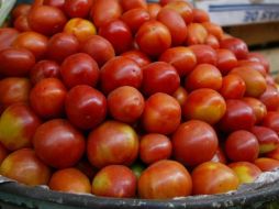 A partir de ahora el jitomate se gravará por el gobierno estadounidense con un arancel de 17.5 por ciento, lo que significará un pago anual de 350 MDD. EL INFORMADOR / ARCHIVO