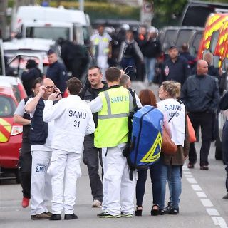 Adolescente libera a rehenes en Francia tras horas de tensión