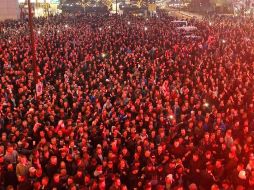 La F-Side es famosa por ser la barra más agresiva del fútbol holandés. TWITTER / @SjorsvVeen