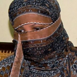 Cristiana absuelta de blasfemia abandona Pakistán 