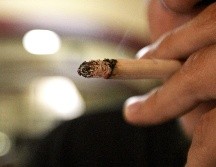De acuerdo con cifras del IMSS Jalisco, más de cuatro mil personas son atendidas por cáncer de cabeza, cara y cuello de manera anual, luego de estar expuestos de manera constante al humo del tabaco o vapores tóxicos. EL INFORMADOR / ARCHIVO