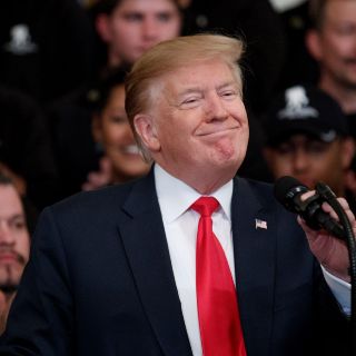 Trump perdió más de mil MDD en una década, revela NYT