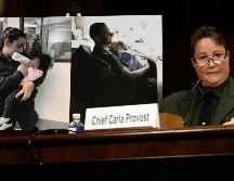 La jefa de la Patrulla Fronteriza, Carla Provost, denuncia que debido al alto flujo de migranres ella tuvo que sacar a agentes de otras tareas para cuidar a niños. AP/J. Martin