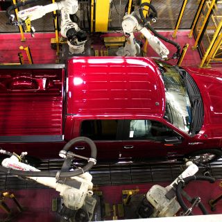 Crece venta de vehículos pesados durante abril