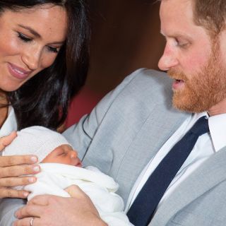 Despedido de la BBC por relacionar al bebé real con un chimpancé