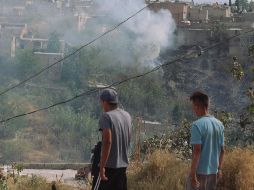 Se recomienda a la población en general reportar incendios forestales a los teléfonos 01 800 4623 6346 línea nacional de Conafor, al 911 o a la línea estatal. EL INFORMADOR/ G. Gallo