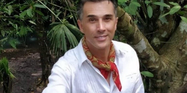 Sergio Mayer, preocupado por la extinci&oacute;n de la "vaquita amarilla"