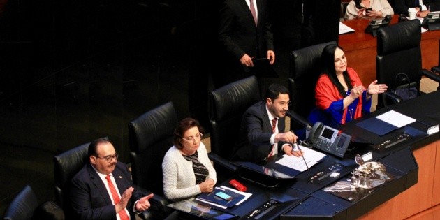 El pleno del Senado arranca discusi&oacute;n de la reforma educativa