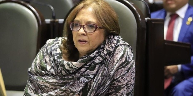 Explica diputada que "parpade&oacute;", pero no se durmi&oacute; durante sesi&oacute;n