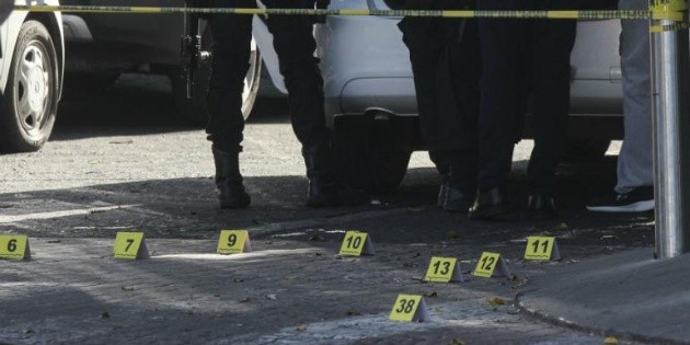 Atacan cami&oacute;n de Cefereso y matan a cuatro custodios en Morelos