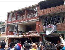 Reportan afectaciones en las construcciones aledañas a la fábrica afectada. TWITTER/@BluRadioCo