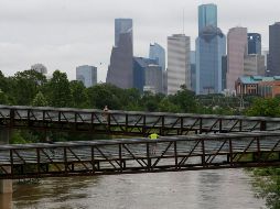 Los meteorólogos dijeron que el área recibiría otra ronda de tormentas la tarde del viernes y la mañana del sábado. AP / G. Vázquez