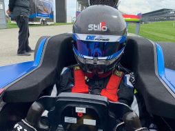 El jalisciense tuvo que abandonar la competencia luego de una falla mecánica después de la vuelta número 11 de 25. TWITTER / @Moidlv