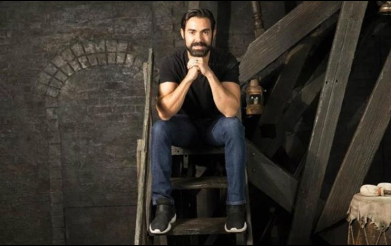 Por el amor a Juan Gabriel, en esas cinco canciones se encuentra un popurrí y está 