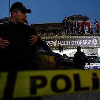 Mueren ocho "terroristas" durante redada policial en Arabia