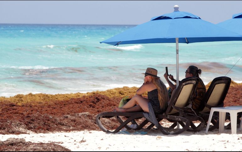 Riviera Maya. El Caribe mexicano proporciona la mitad de los ingresos por turismo del país y, hasta 2014, a sus costas apenas había llegado el sargazo. EFE