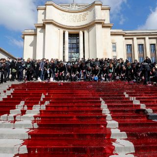 Activistas dejan "baño de sangre" en protesta en París