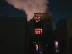 El incendio ya fue controlado. CORTESÍA / PCyBomberosGDL