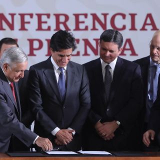 Refinanciamiento a Pemex aligera presiones a corto plazo: Bancomer