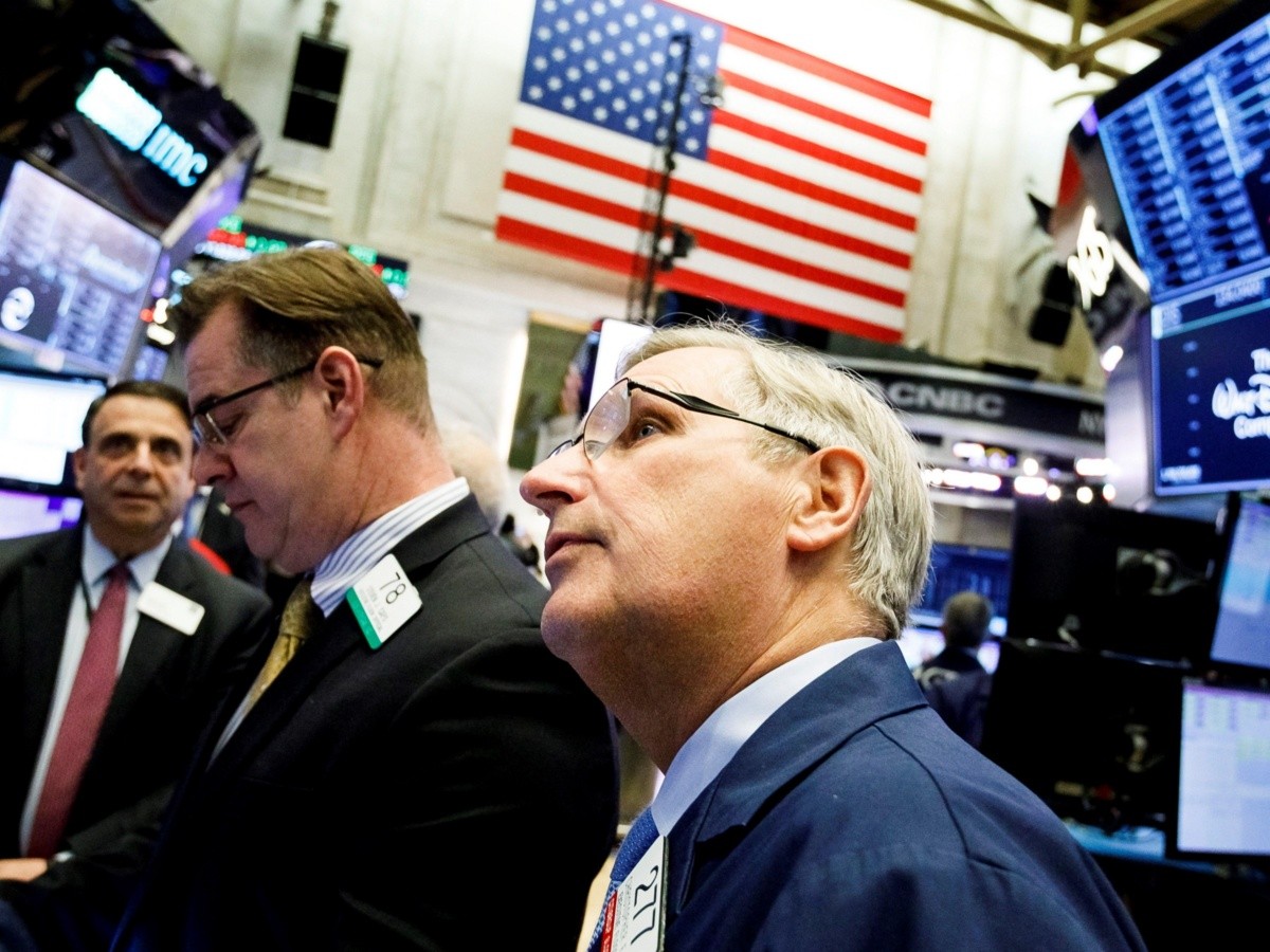  Wall Street se desploma por creciente guerra comercial