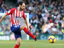 La despedida de Juanfran del Atlético, junto a la del uruguayo Godín, supone un claro final de etapa en la defensa rojiblanca. ESPECIAL / atleticodemadrid.com
