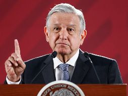 El Mandatario señaló que definen la forma en que el dinero será devuelto, pues podría ir al mantenimiento de escuelas, construcción de unidades deportivas y hasta ambulancias. EFE / J. Méndez