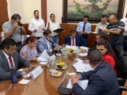 Por otra parte, la Comisión aprobó el retiro voluntario del empleado José de Jesús Díaz Bernardino, que recibirá 550 mil pesos como indemnización. Cortesía