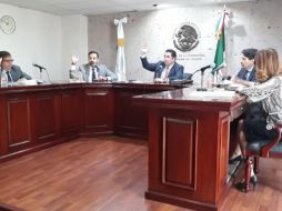 Suro Esteves (centro) destacó que esta medida es una prueba de que el Poder Judicial intenta ganar credibilidad entre la sociedad. TWITTER/Judicatura_JAL