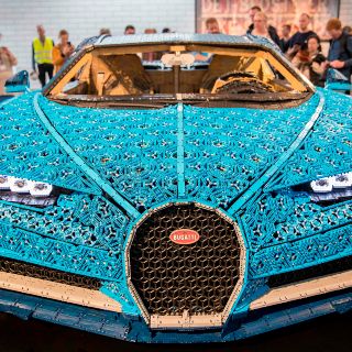 Fotogalería: El auto real de Lego llega a casa