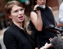 Chelsea Manning, ex analista de inteligencia del Ejército de EU, llega a declarar ante el gran jurado en el Palacio de Justicia de los Estados Unidos Albert V. Bryan. EFE/S. Thew