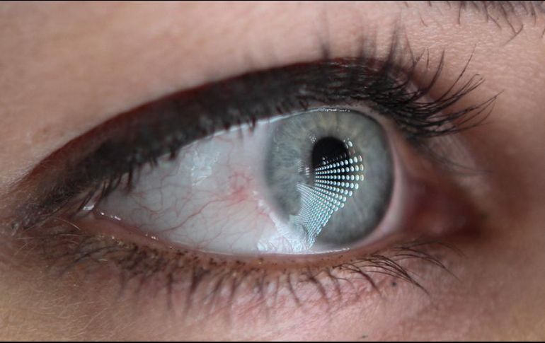Las glándulas lagrimales tienen la función de hidratar el ojo, pero en algunos casos, como en adultos mayores y pacientes con afecciones reumáticas, suele haber deficiencias. AP / ARCHIVO