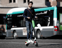 Los “scooters” de Lime buscan ser un nuevo modelo de movilidad sustentable para Guadalajara. TWITTER/ @spampageso