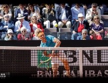 El siguiente rival del número dos del mundo será el griego Stefanos Tsitsipas, contra quien perdió en Madrid la semana pasada. AP / A. Medichini