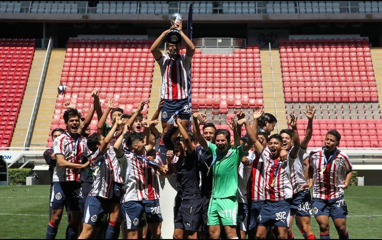 El Guadalajara se puso en ventaja ya al minuto 3. TWITTER/@Chivas