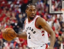 Kawhi Leonard jugó 52 minutos el domingo pasado en el tercero de la Final del Este. AFP