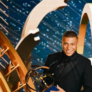 El PSG descarta la salida de Mbappé