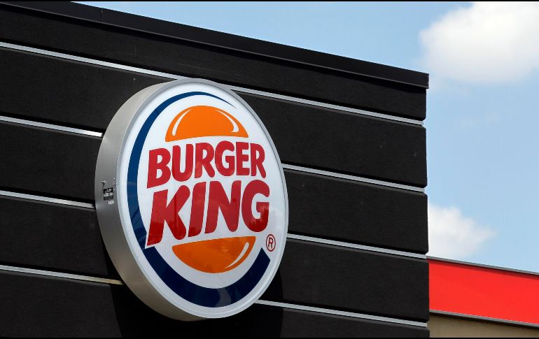El nuevo producto de la cadena de hamburguesas busca nuevas opciones para reducir el consumo de la carne. AP / ARCHIVO