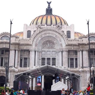 Cultura debe dar disculpas y explicaciones por evento en Bellas Artes: López Obrador
