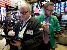 El NYSE Composite, por su parte, avanza 67.87 puntos (0.54 por ciento) y se colocaba en 12 mil 684.77 enteros. AP / ARCHIVO