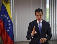 Desde inicios de año, Guaidó ha realizado varias exhortaciones a las fuerzas armadas para que derroquen a Maduro. AFP/ARCHIVO