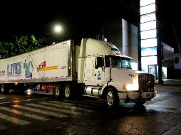 En septiembre de 2018, se reveló que el IJCF mantenía 273 cadáveres en una caja refrigerante que trasladó los cuerpos por varios municipios. AFP / ARCHIVO