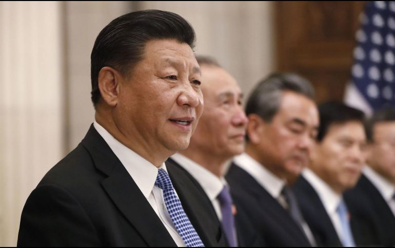 Xi Jinping visitó el pasado lunes una fábrica de tratamiento de tierras raras, lo que muchos analistas consideraron un indicio de lo que vendrá en la disputa comercialcon EU. AP/Archivo
