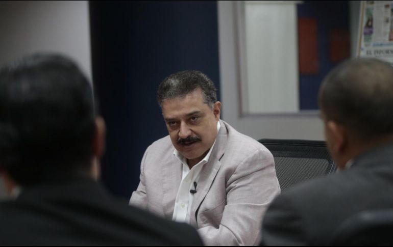 Diputados de oposición exigen que AMLO investigue a Carlos Lomelí