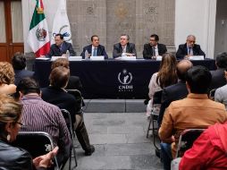 Durante la presentación del informe Luis Raúl González Pérez, presidente de la CNDH, señaló que este fenómeno permanece vigente. TWITTER/@CNDH