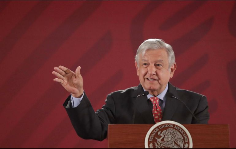 López Obrador escuchará los planteamientos e inquietudes del magisterio sobre la aprobación de la reciente reforma educativa. SUN/I. Stephens