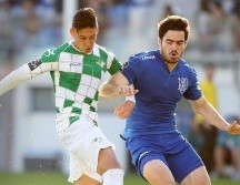 Todavía no se conoce el tiempo por el cual Briseño (D) acordó con el Guadalajara. INTERNET/Primeira Liga