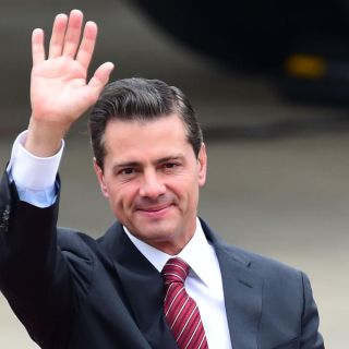 Difunden lista de periodistas con contratos durante administración de Peña Nieto