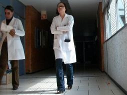 Este despido millonario de 10 mil médicos, dice el líder del PAN, contradice la afirmación del Ejecutivo federal en el sentido de que 